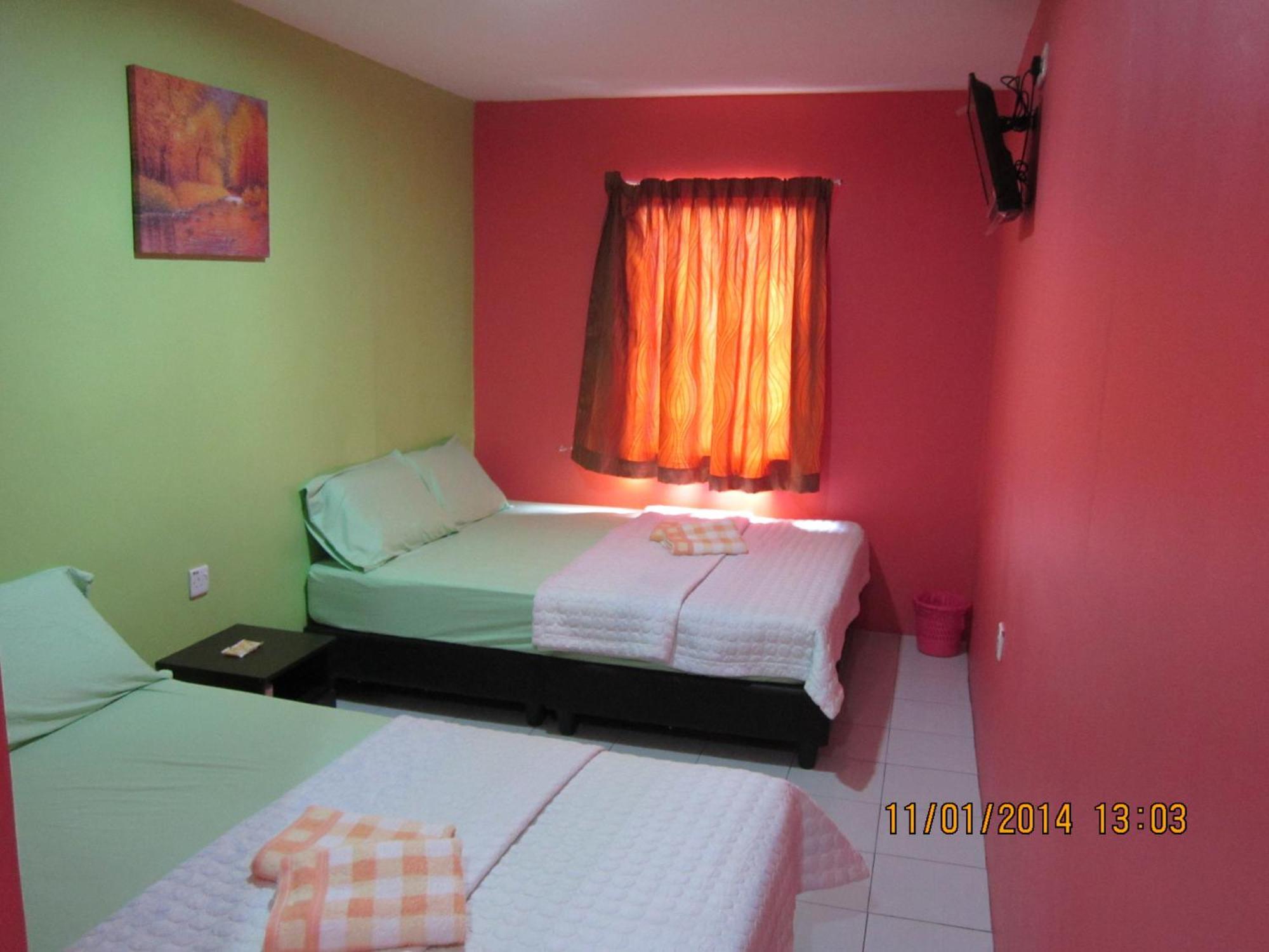 Best Seven Motel Kuah Room photo