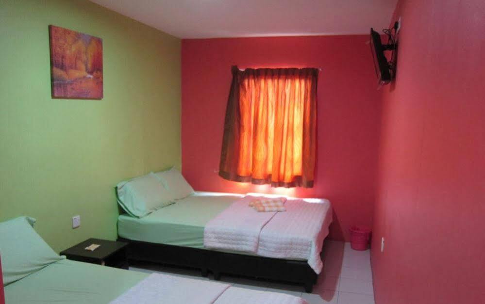 Best Seven Motel Kuah Exterior photo
